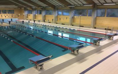 Inntil vidare kan mellom anna bassenga ikkje nyttast på kveldstid. På biletet ser du bassenget på Ågotnes. 