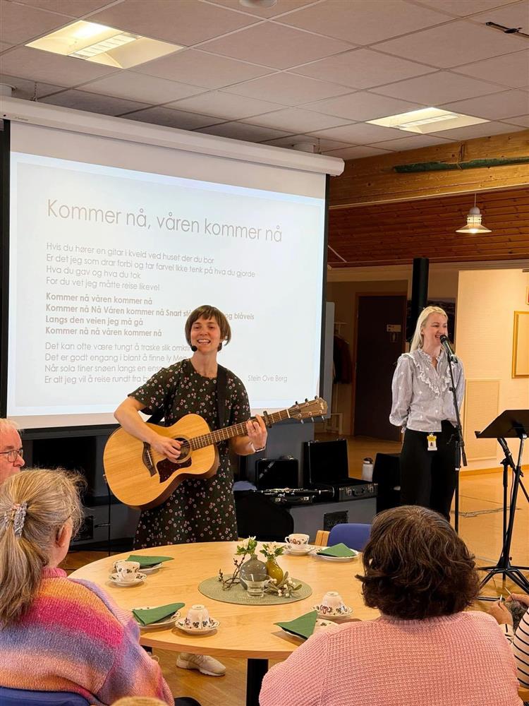 Fjell sjukeheim - Klikk for stort bilete