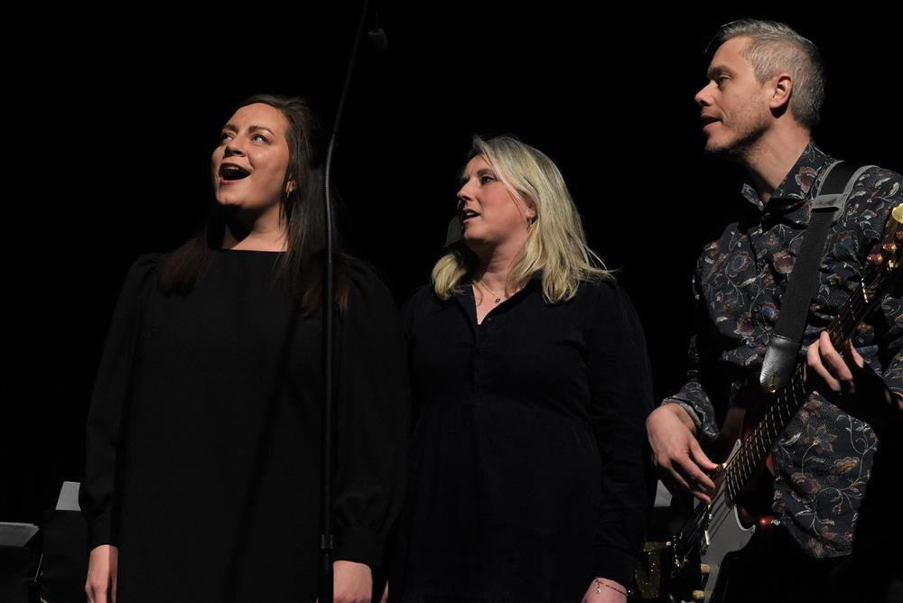 Kulturinnslag - Klikk for stort bilete