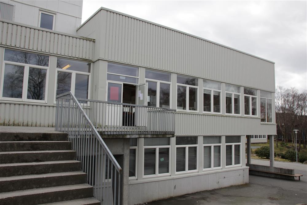 Fjell ungdomsskule - Klikk for stort bilete