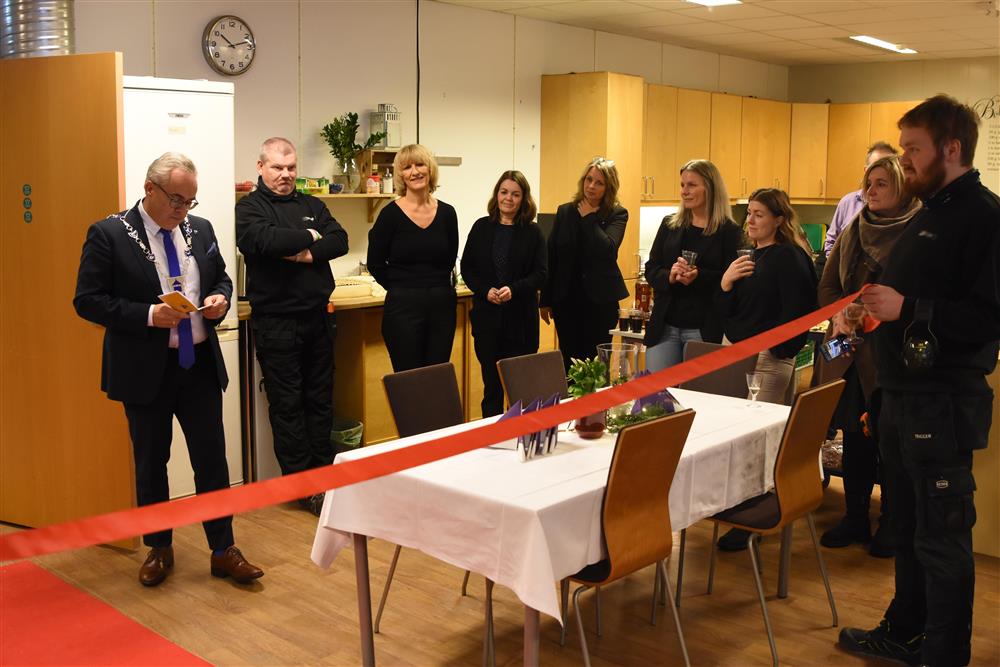 Frå opninga - Klikk for stort bilete