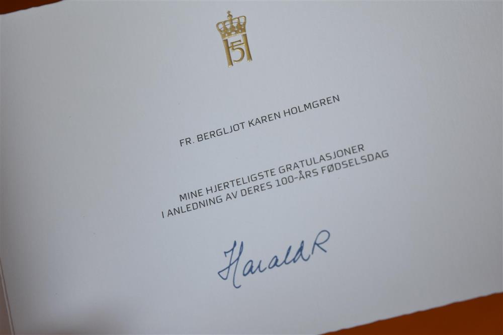 Bilete av helsing frå Kong Harald - Klikk for stort bilete