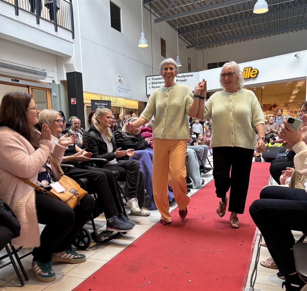 Frå scena - Klikk for stort bilete
