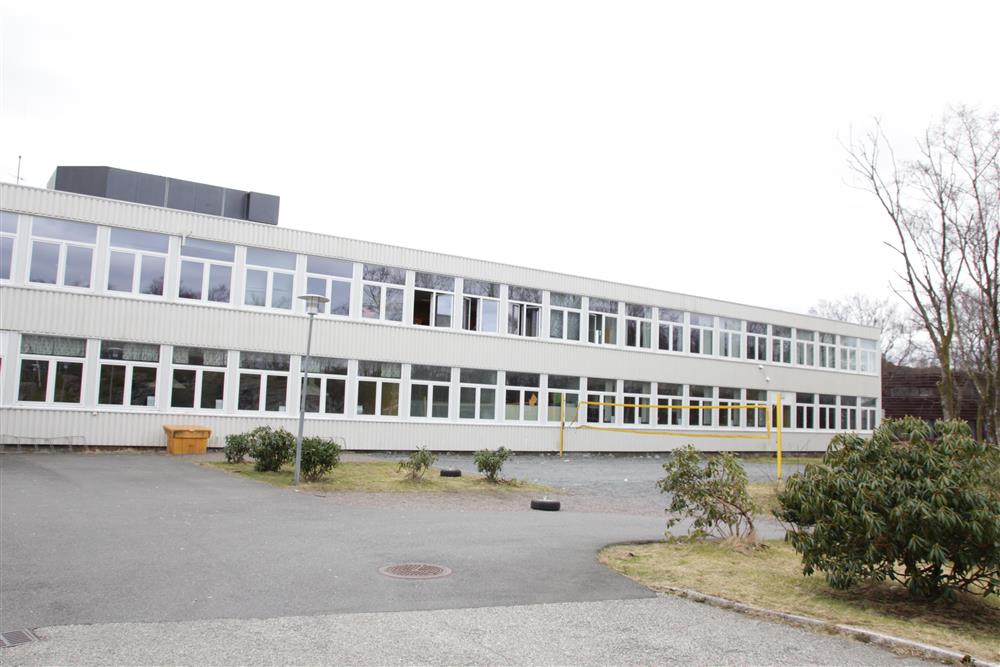Fjell ungdomsskule - Klikk for stort bilete