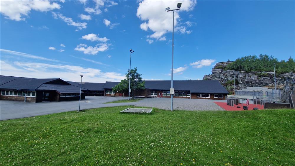 Stranda skule - Klikk for stort bilete