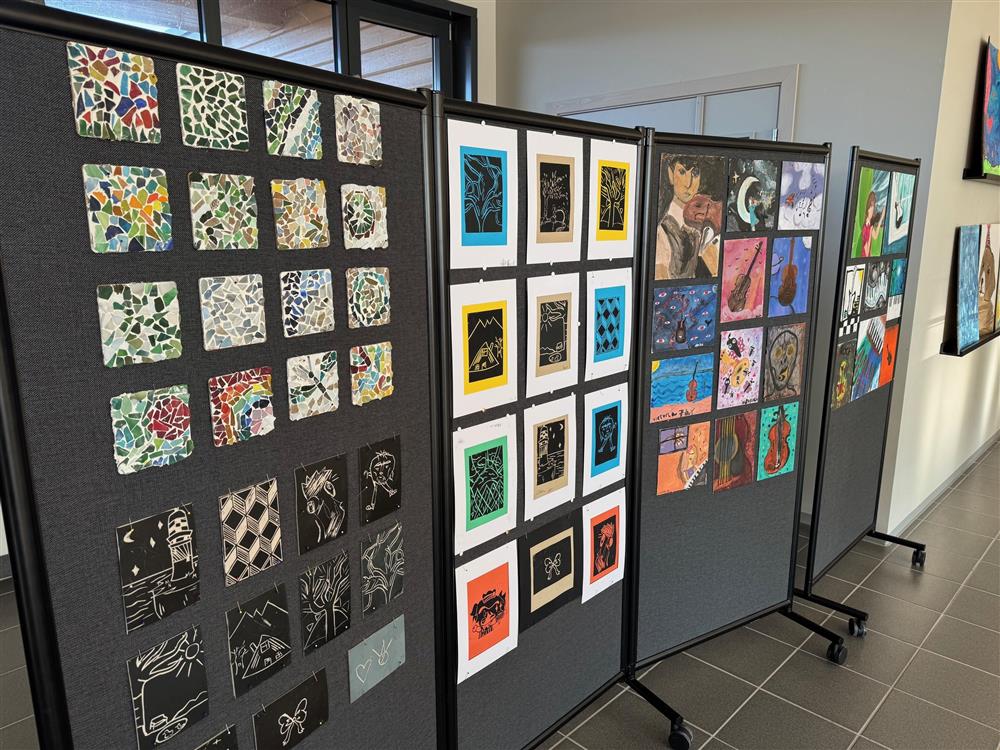 Elevutstilling på Galleri Liljevatnet - Klikk for stort bilete