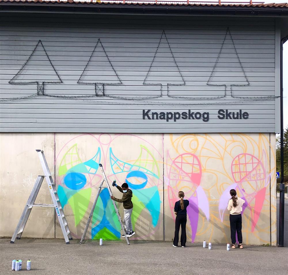 Gratiffi på skulane i Øygarden - Klikk for stort bilete