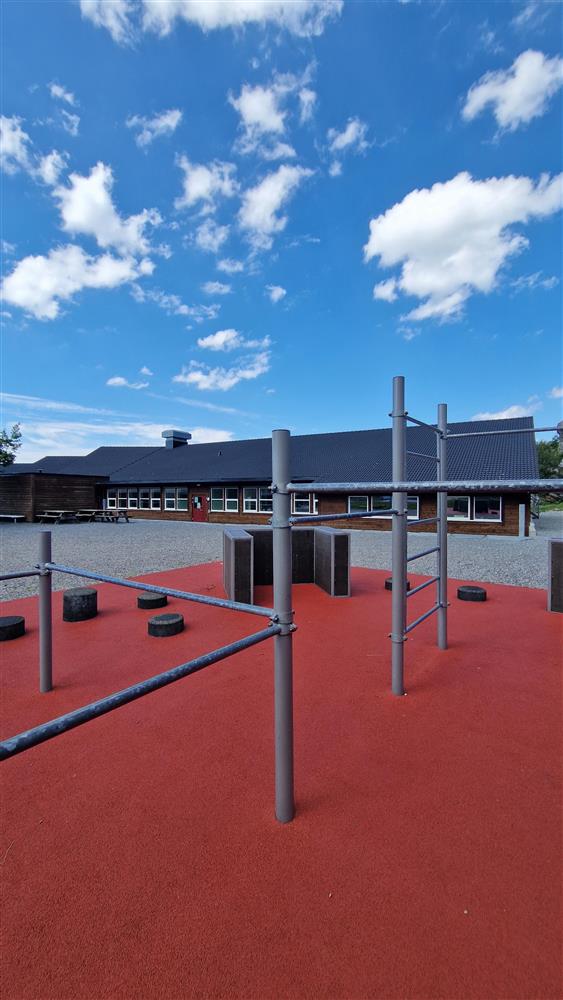 Stranda skule - Klikk for stort bilete