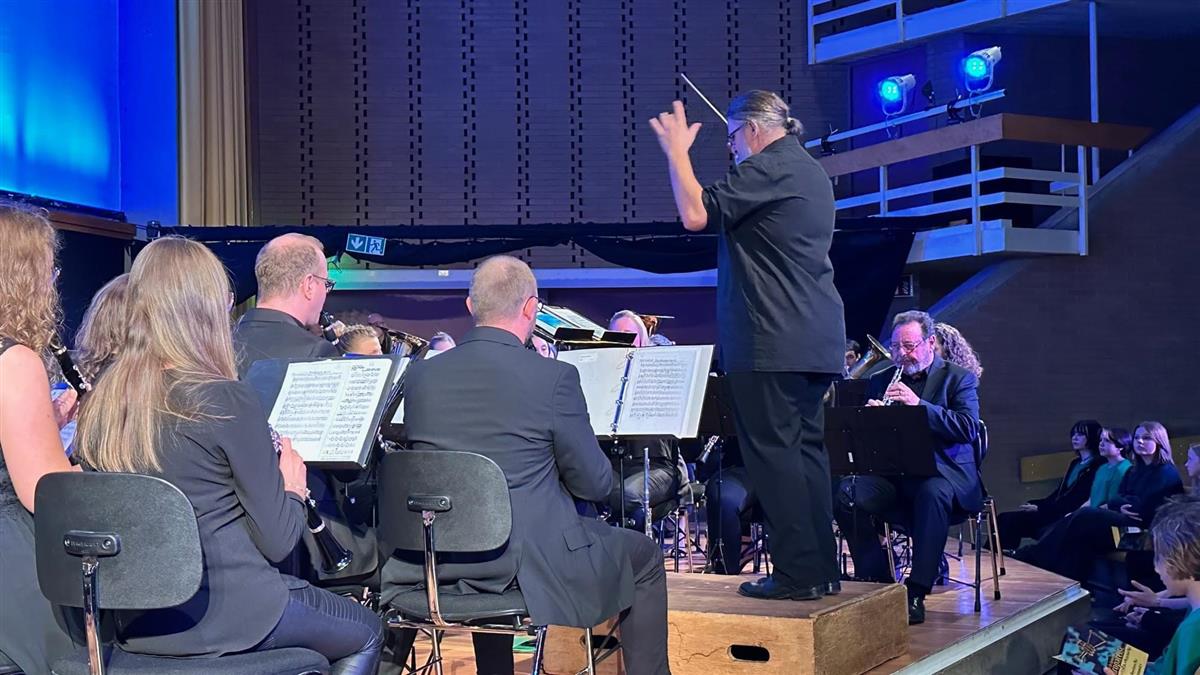 Konsert - Klikk for stort bilete