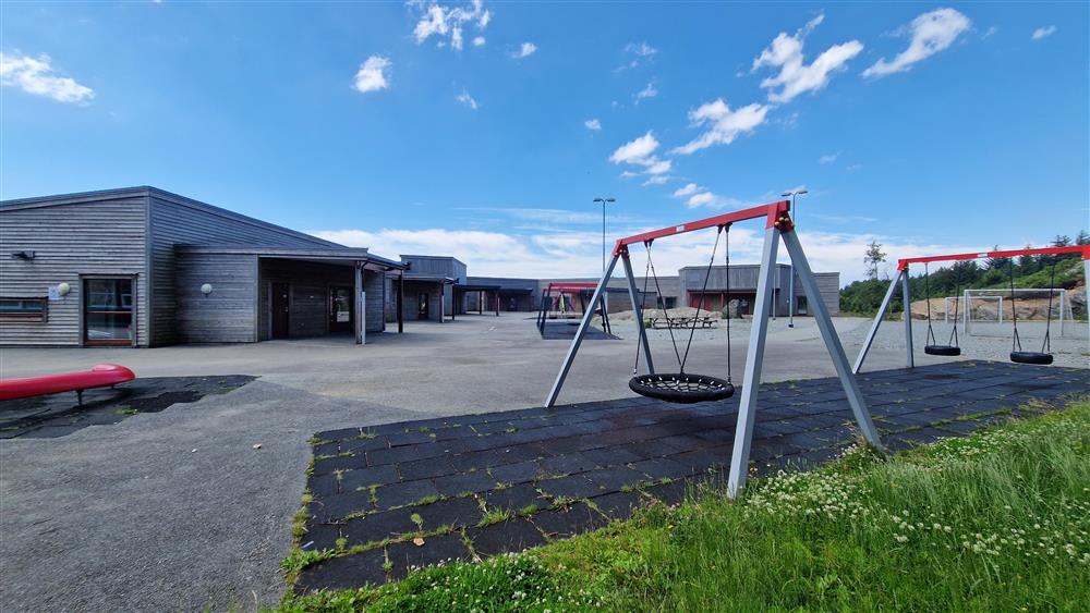 Stranda skule - Klikk for stort bilete