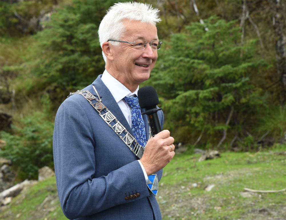 Jon Askeland og Hogne Hole (kommunepolitikar)  - Klikk for stort bilete