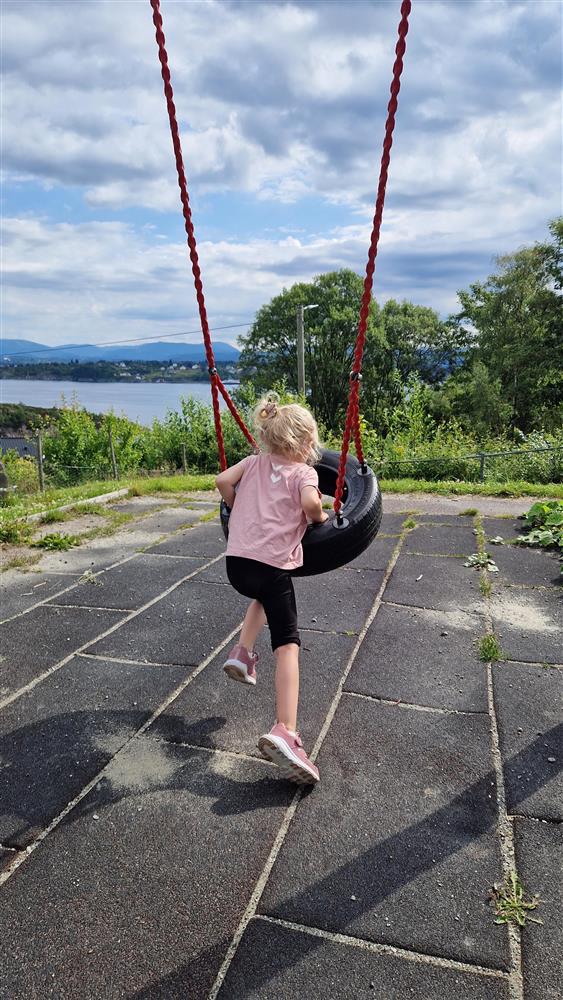 Klokkarvik barnehage - Klikk for stort bilete