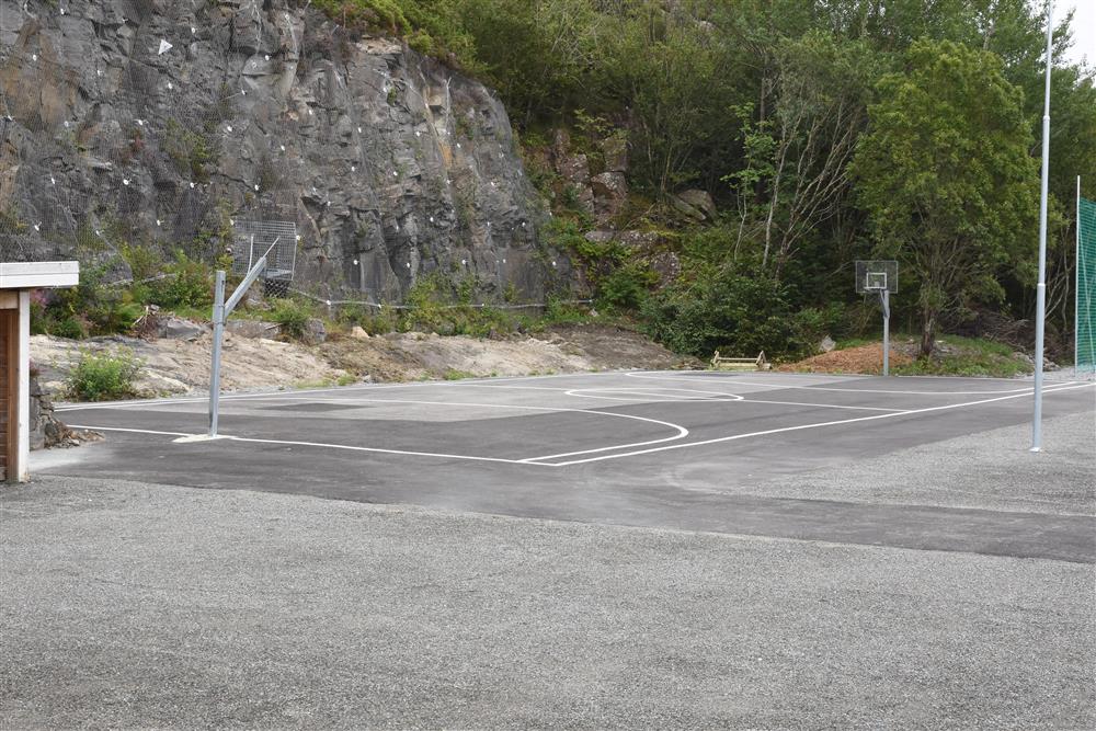 Frå opninga av nytt uteområde - Klikk for stort bilete