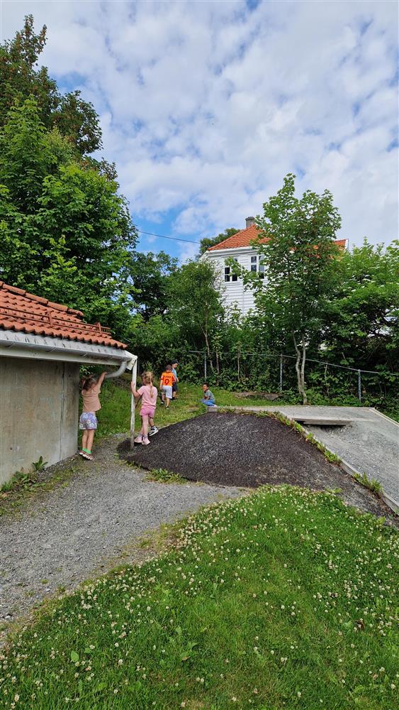 Klokkarvik barnehage - Klikk for stort bilete