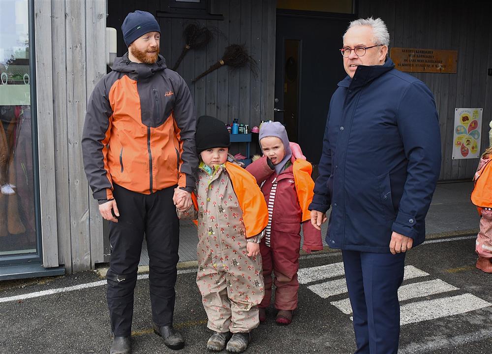 Frå besøk i barnehagen - Klikk for stort bilete