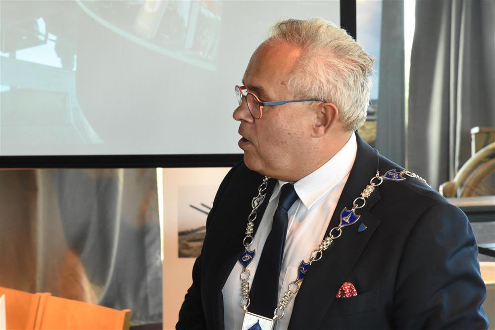 Tom Georg Indrevik - Klikk for stort bilete
