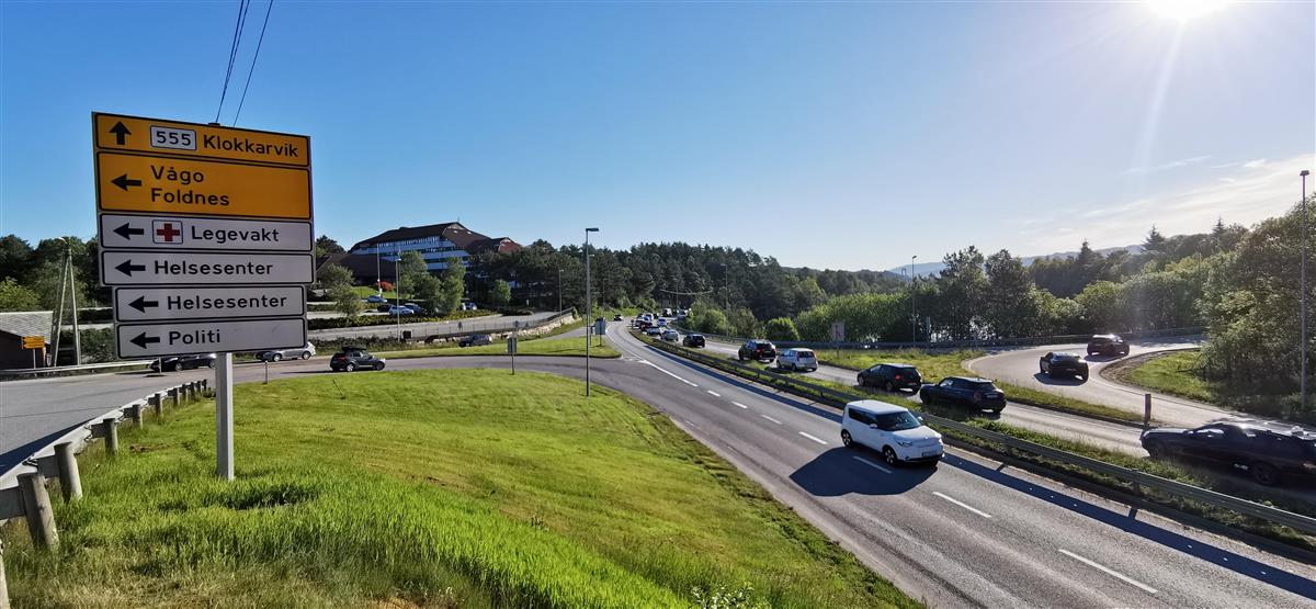 Trafikk på Straume - Klikk for stort bilete