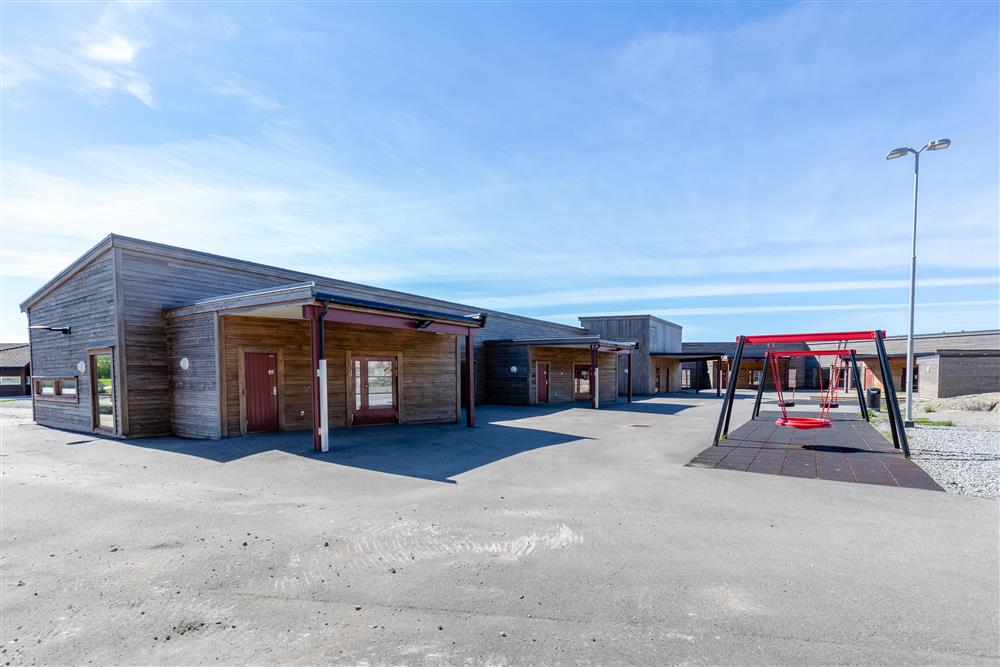 Stranda skule - Klikk for stort bilete