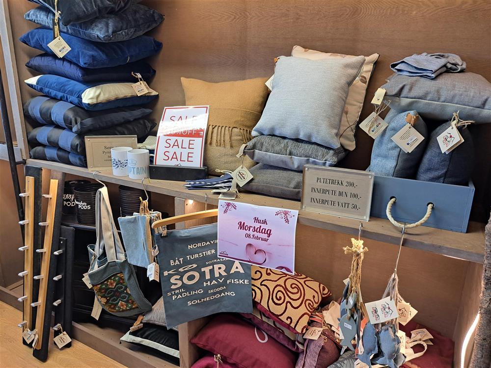 Frå opning av nytt lokale for Basecamp arbeidspraksis - Klikk for stort bilete