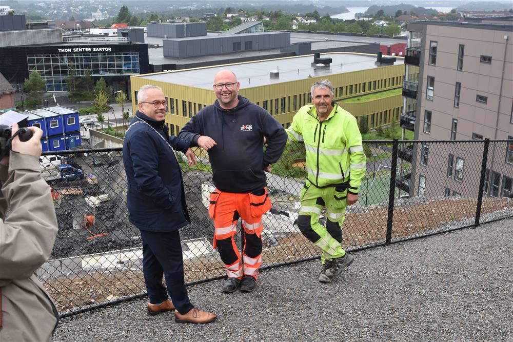 Frå opning sherpatrapp - Klikk for stort bilete