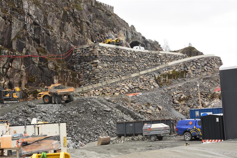 Frå Drotningsvik - Klikk for stort bilete