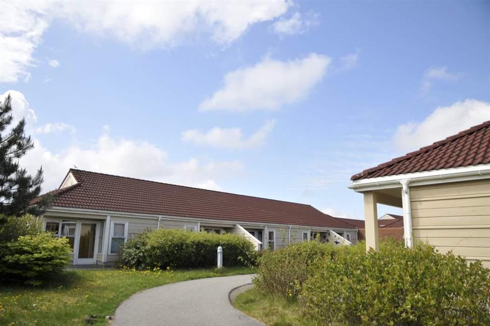 Straume bu og servicesenter - Klikk for stort bilete