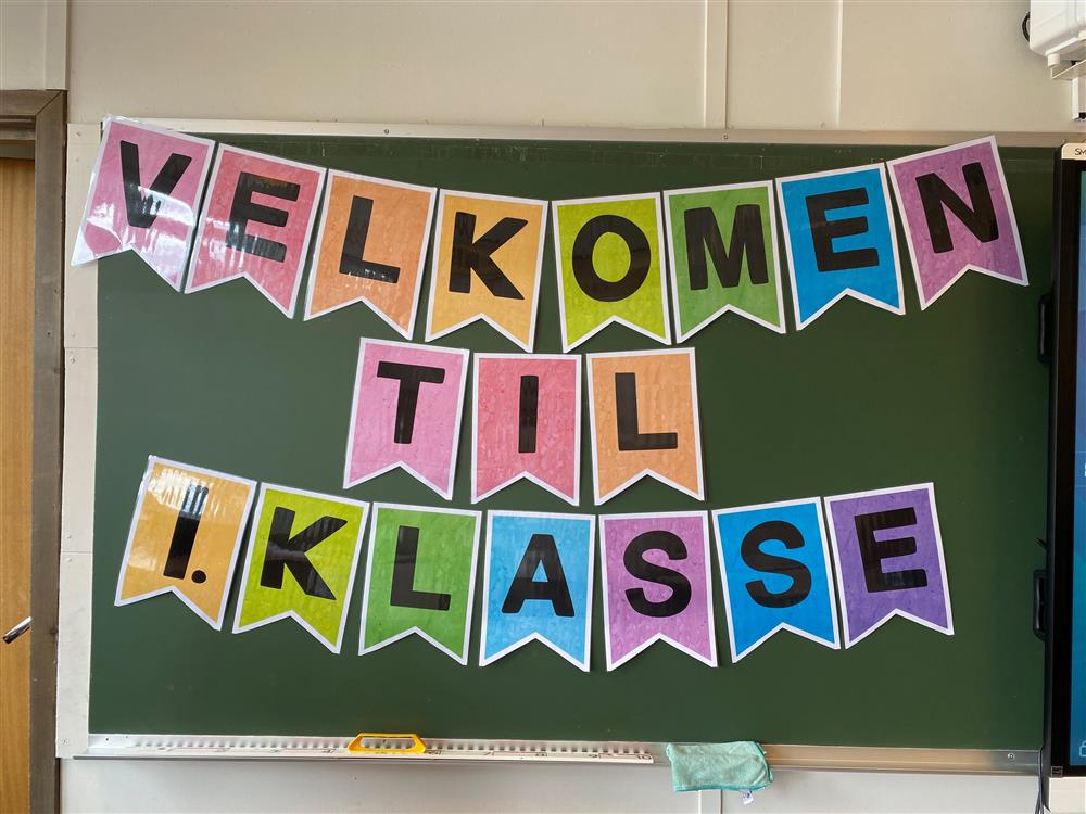 Skålevik skule - Klikk for stort bilete