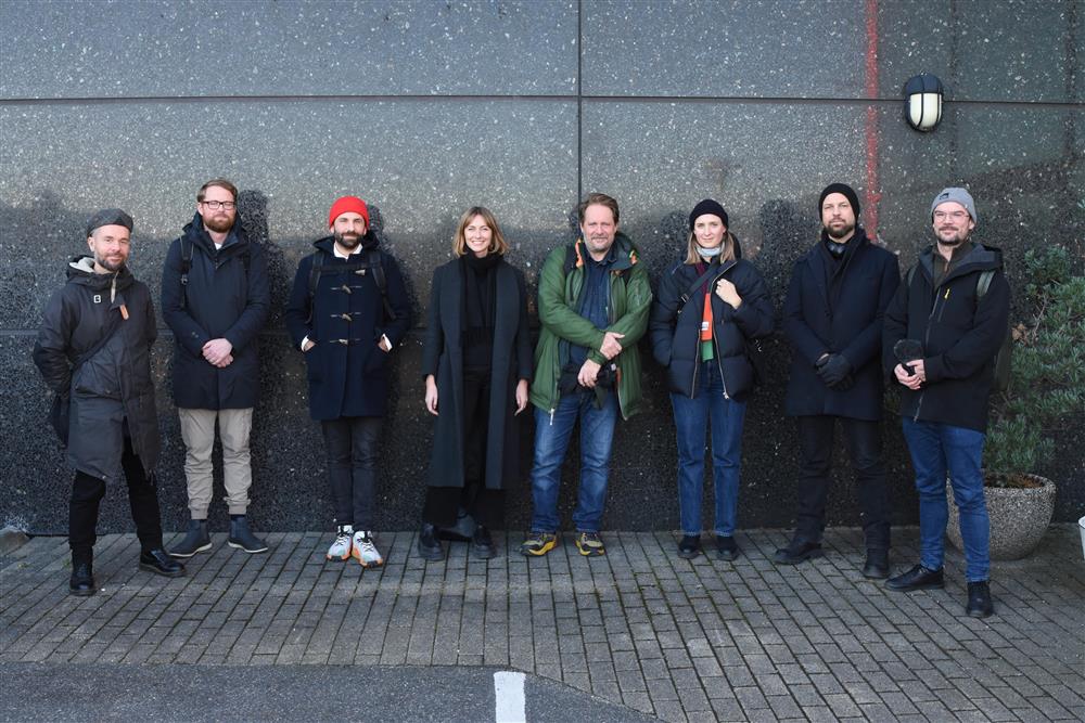 Arkitektteama og NAL: Frå venstre; Gisle Nataas, Anders S. Eide, Eric Reid, Vaar Bothner, Johannes Pedersen, Mari Lien, Fredrik Barth og Bård Sødal Grasbekk - Klikk for stort bilete