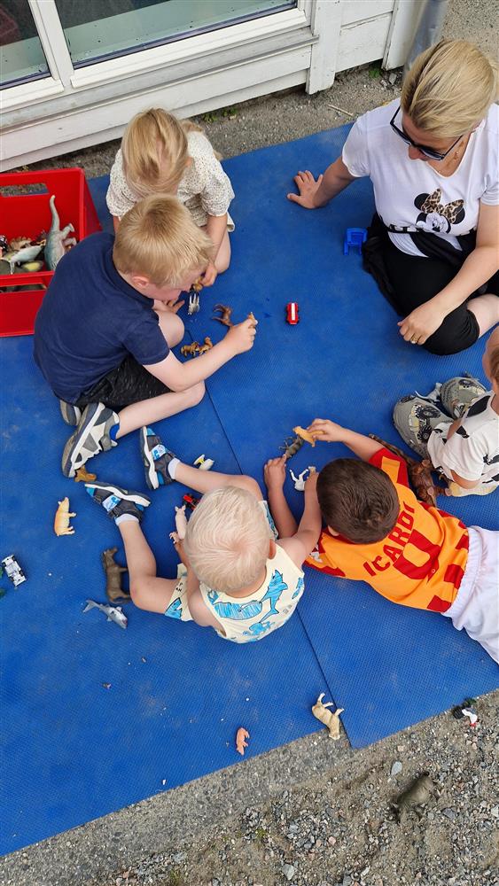 Klokkarvik barnehage - Klikk for stort bilete