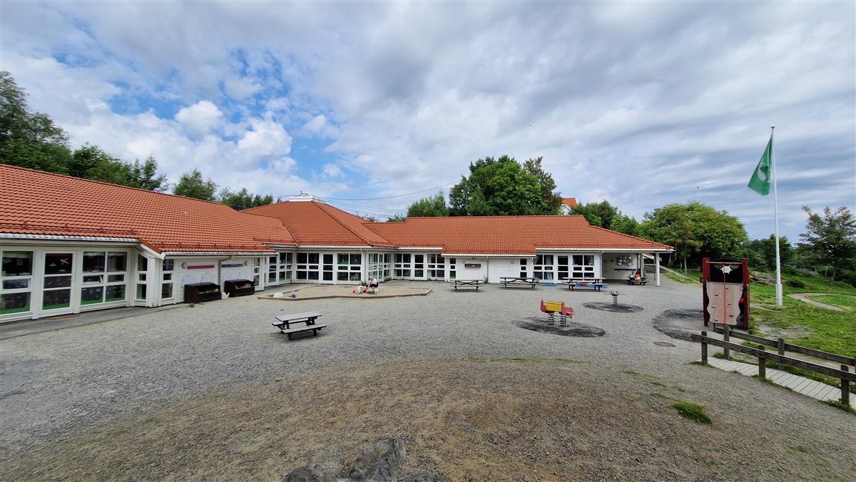 Klokkarvik barnehage - Klikk for stort bilete