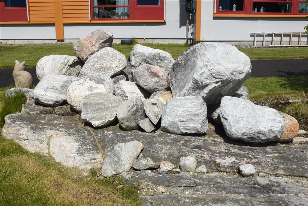Frå opning av ny sansehage - Klikk for stort bilete