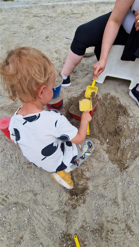 Klokkarvik barnehage - Klikk for stort bilete