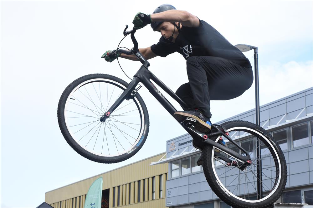 Sykkelshow med Moow høyrer med - Klikk for stort bilete