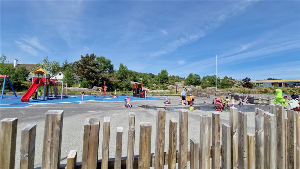 Liljevatnet barnehage - Klikk for stort bilete