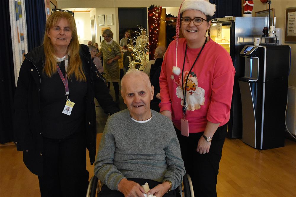 Frå venstre; Anita Garlid Johannessen, Ingvard Svellingen og Alyce Levik. - Klikk for stort bilete