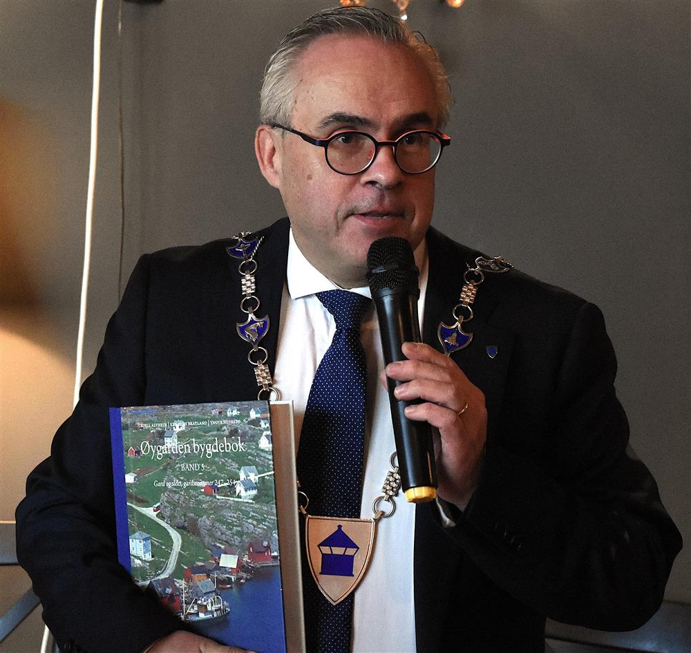 Tom Georg Indrevik - Klikk for stort bilete