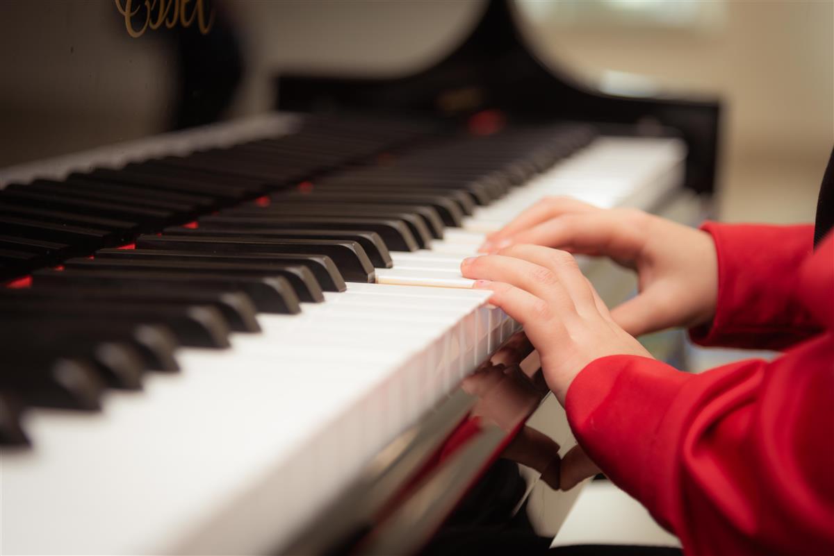 Piano - Klikk for stort bilete