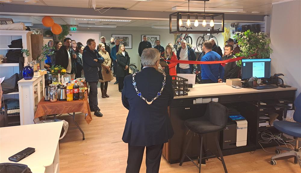 Frå opning av nytt lokale for Basecamp arbeidspraksis - Klikk for stort bilete