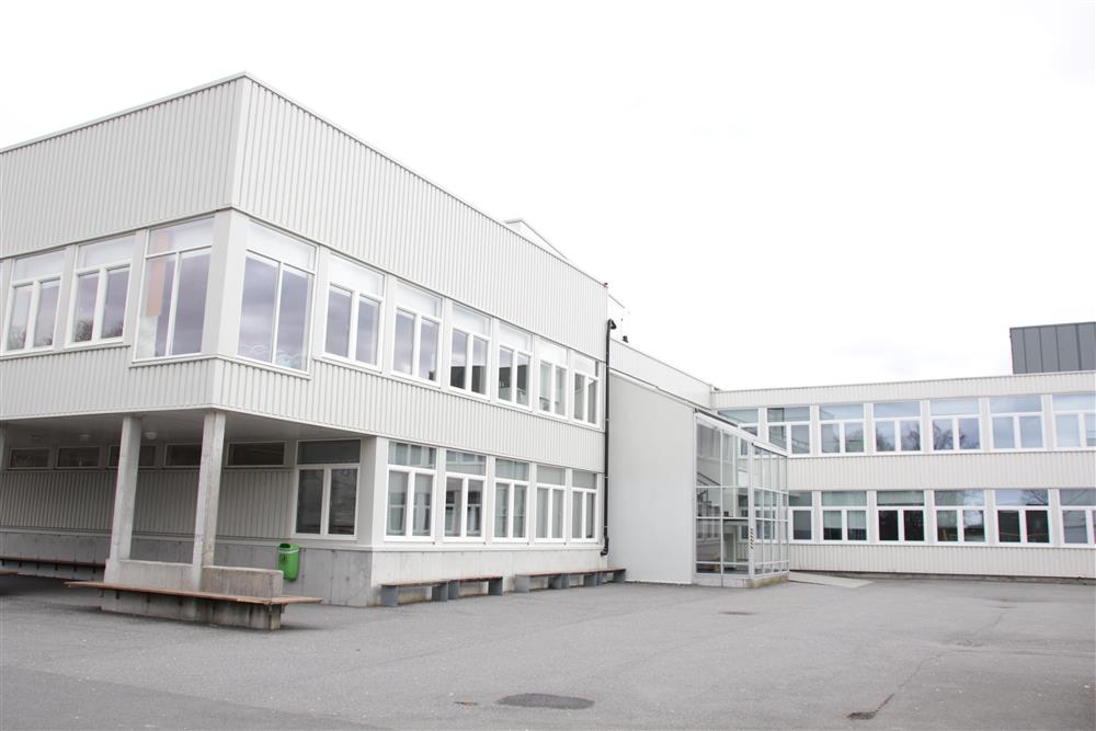 Fjell ungdomsskule - Klikk for stort bilete