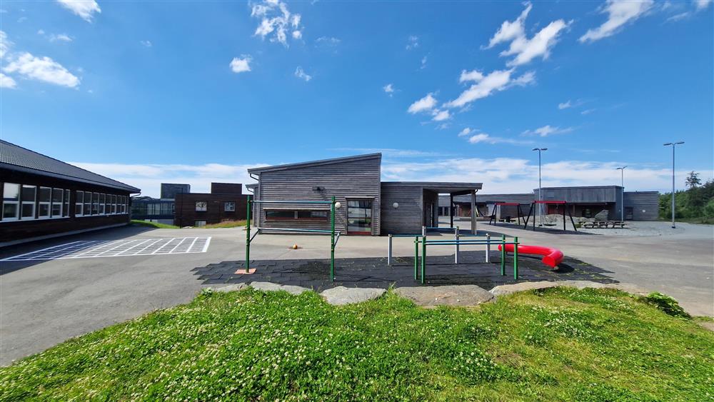 Stranda skule - Klikk for stort bilete