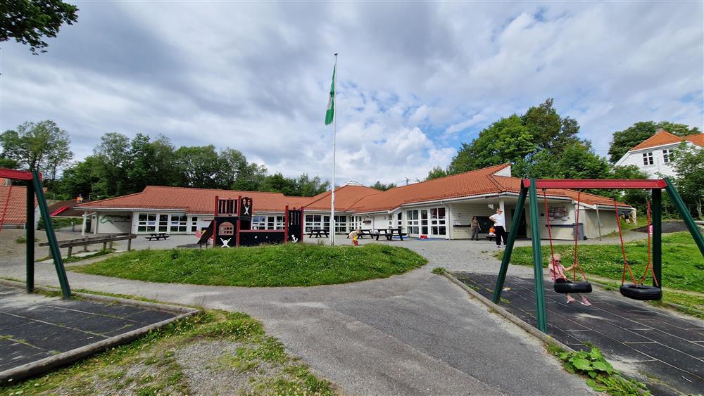 Klokkarvik barnehage - Klikk for stort bilete